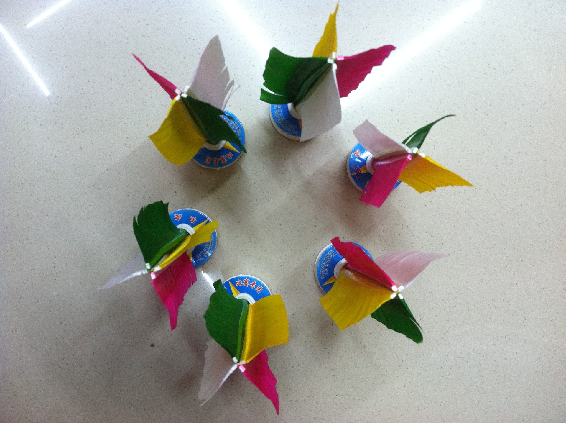 Goose feather shuttlecock tendon is more resistant to play color feather goose special shuttlecock wholesale Goose feather shuttlecock tendon is more resistant to play color feather goose special shuttlecock wholesale