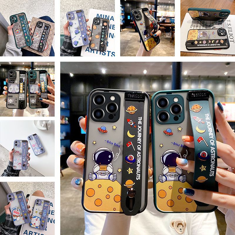 Creative Apple 12Promax Phone Case 7plus Wrist Strap Skin Feeling Iphone11 TikTok Generation X Foreign Trade Application