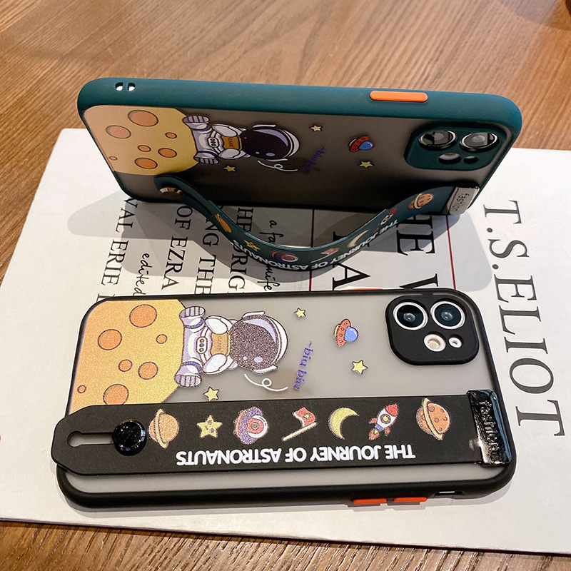 Creative Apple 12Promax Phone Case 7plus Wrist Strap Skin Feeling Iphone11 TikTok Generation X Foreign Trade Application