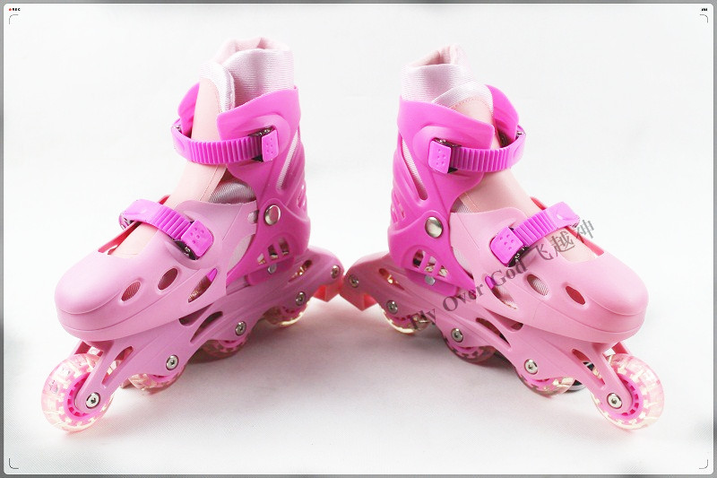 Flying over the God of the ice skates wholesale children's skates, skates, skates, roller skates Flying over the God of the ice skates wholesale children's skates, skates, skates, roller skates