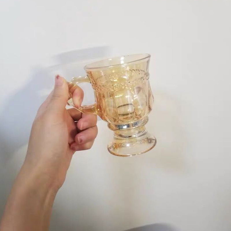 Vintage Embossed Glass Goblet GoodLooking Mini Champagne Glass Restaurant Water Cup Cafe Wine Glass B B Decoration Vintage Embossed Glass Goblet GoodLooking Mini Champagne Glass Restaurant Water Cup Cafe Wine Glass B B Decoration