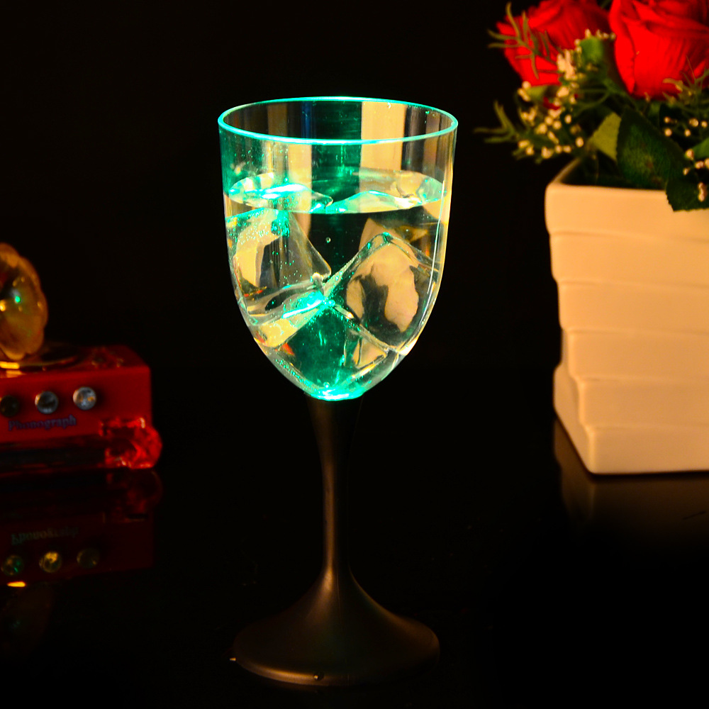 Manufacturer direct sale luminous glass luminous glass colorful luminous goblet sparkling goblet sparkling cocktail