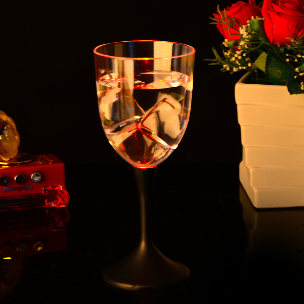 Manufacturer direct sale luminous glass luminous glass colorful luminous goblet sparkling goblet sparkling cocktail
