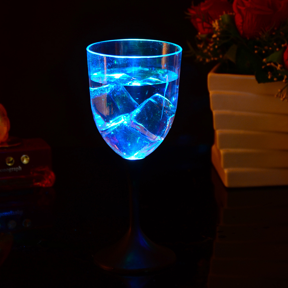Manufacturer direct sale luminous glass luminous glass colorful luminous goblet sparkling goblet sparkling cocktail