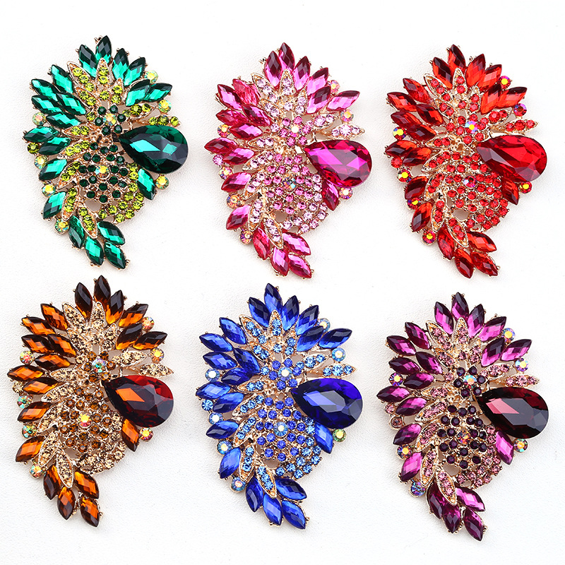 Africa&#039;s best-selling brooch color glass large glass brooch crystal glass brooch corsage clothing accessories