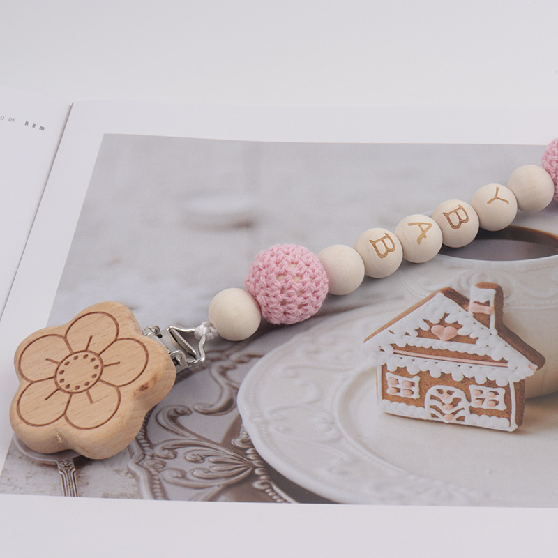 Baby Pacifier Clip Beech Woolen Yarn Ball Wear Baby Comfort Pacifier Clip Baby Baby Wood crafts