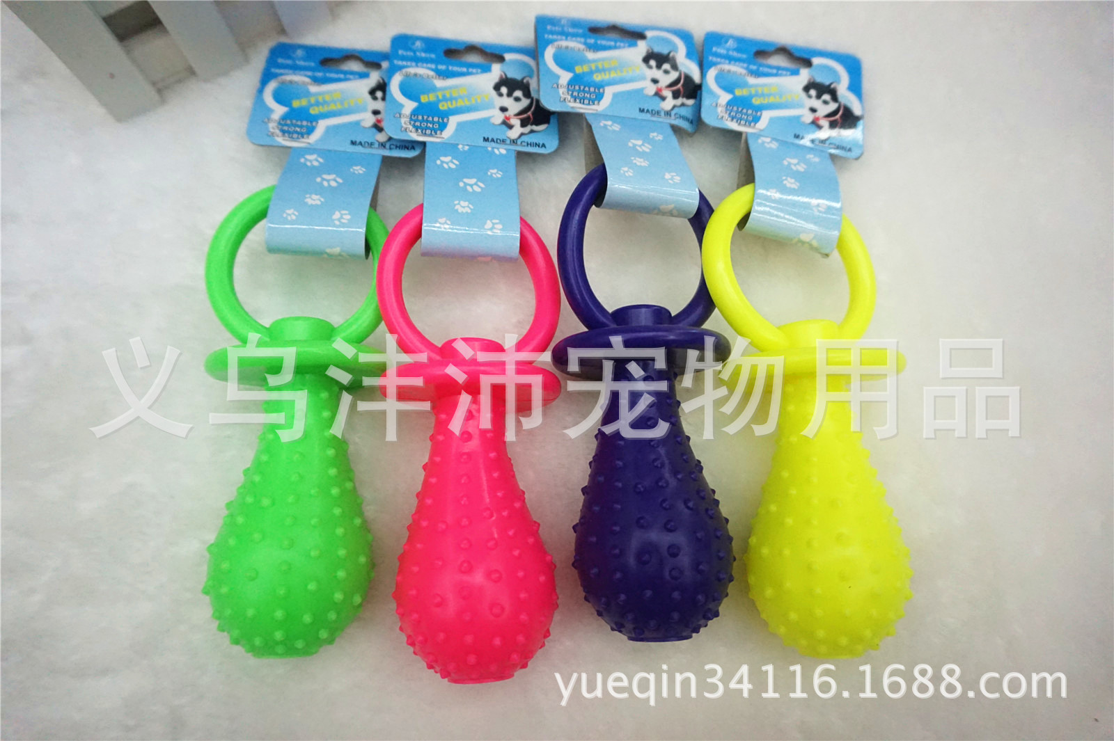 Dog toys and pacifiers containing ring pet toy bite-resistant premium rubber pet chew toys