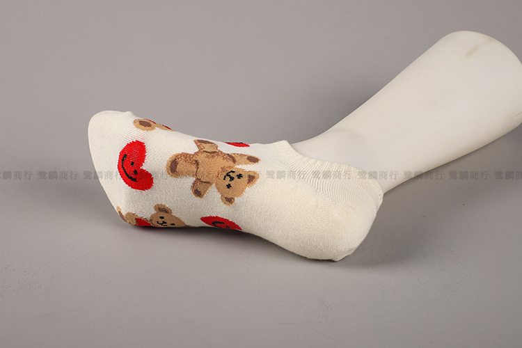 South Korea Imported Spring New Ladies' Short Cute Love Bear Low Top Socks Cartoon Casual Invisible Female Socks South Korea Imported Spring New Ladies' Short Cute Love Bear Low Top Socks Cartoon Casual Invisible Female Socks