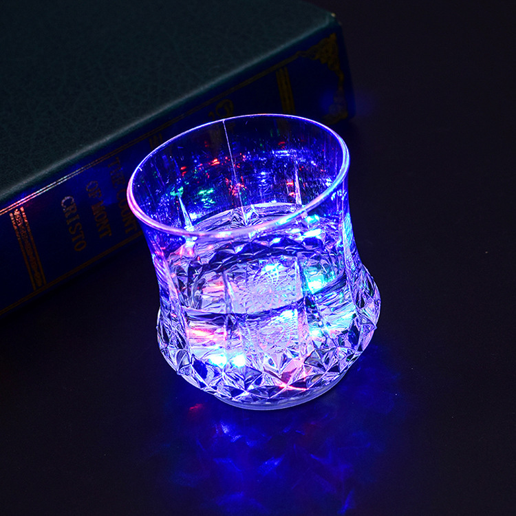 Dazzle color induction luminescence cup colorful Flash Beer Drink Cup Bar KTV theme Hotel Restaurant party supplies