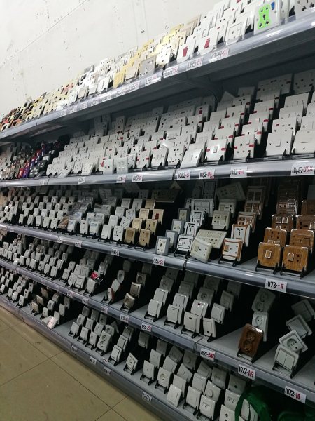 Factory Direct Sales Yaki Brand Electronic Digital Display Meter LED Screen Factory Direct Sales Yaki Brand Electronic Digital Display Meter LED Screen