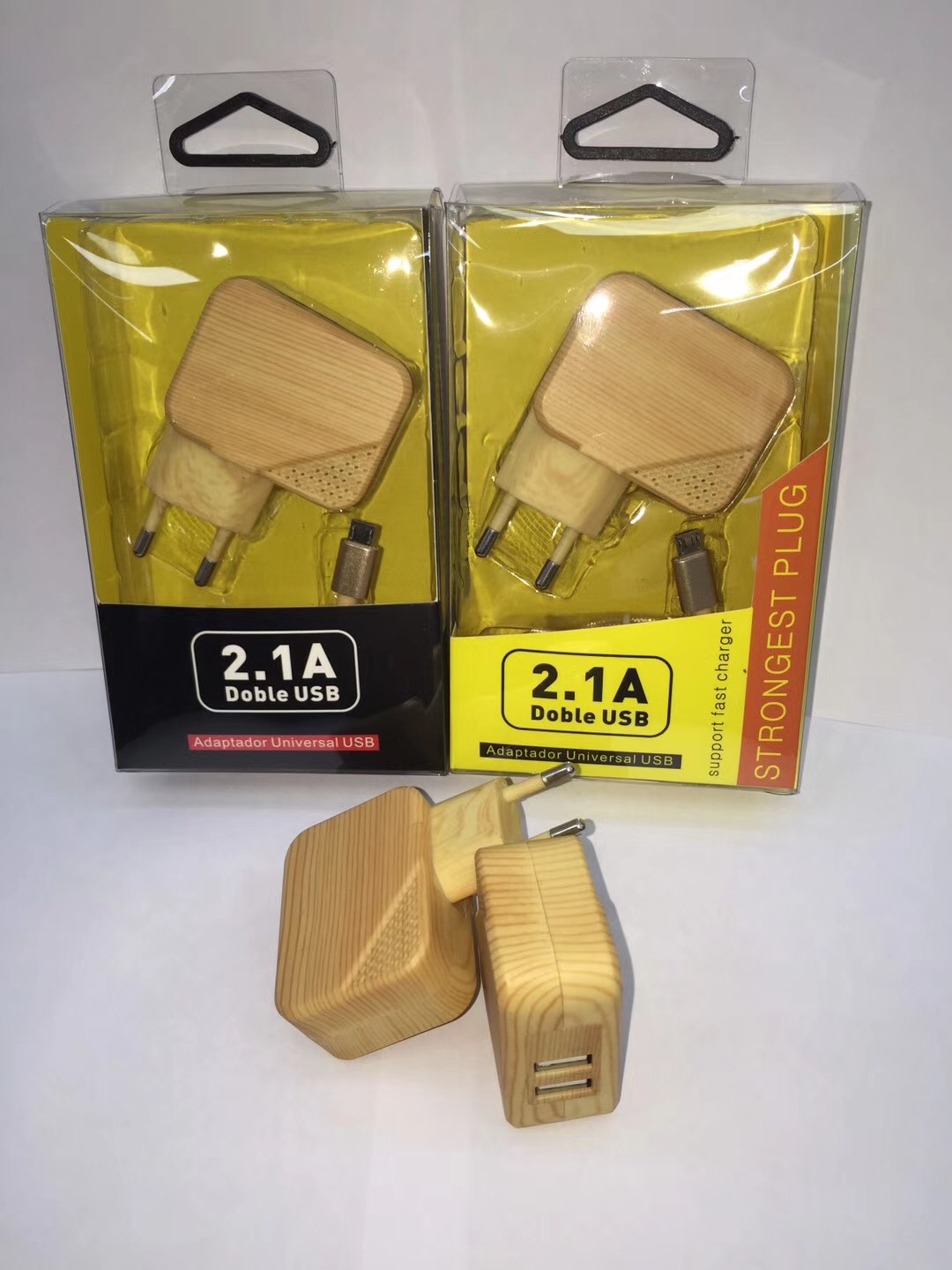 2.1A mobile phone charging head dual USB European standard charger private mold wood grain technology 2.1A mobile phone charging head dual USB European standard charger private mold wood grain technology