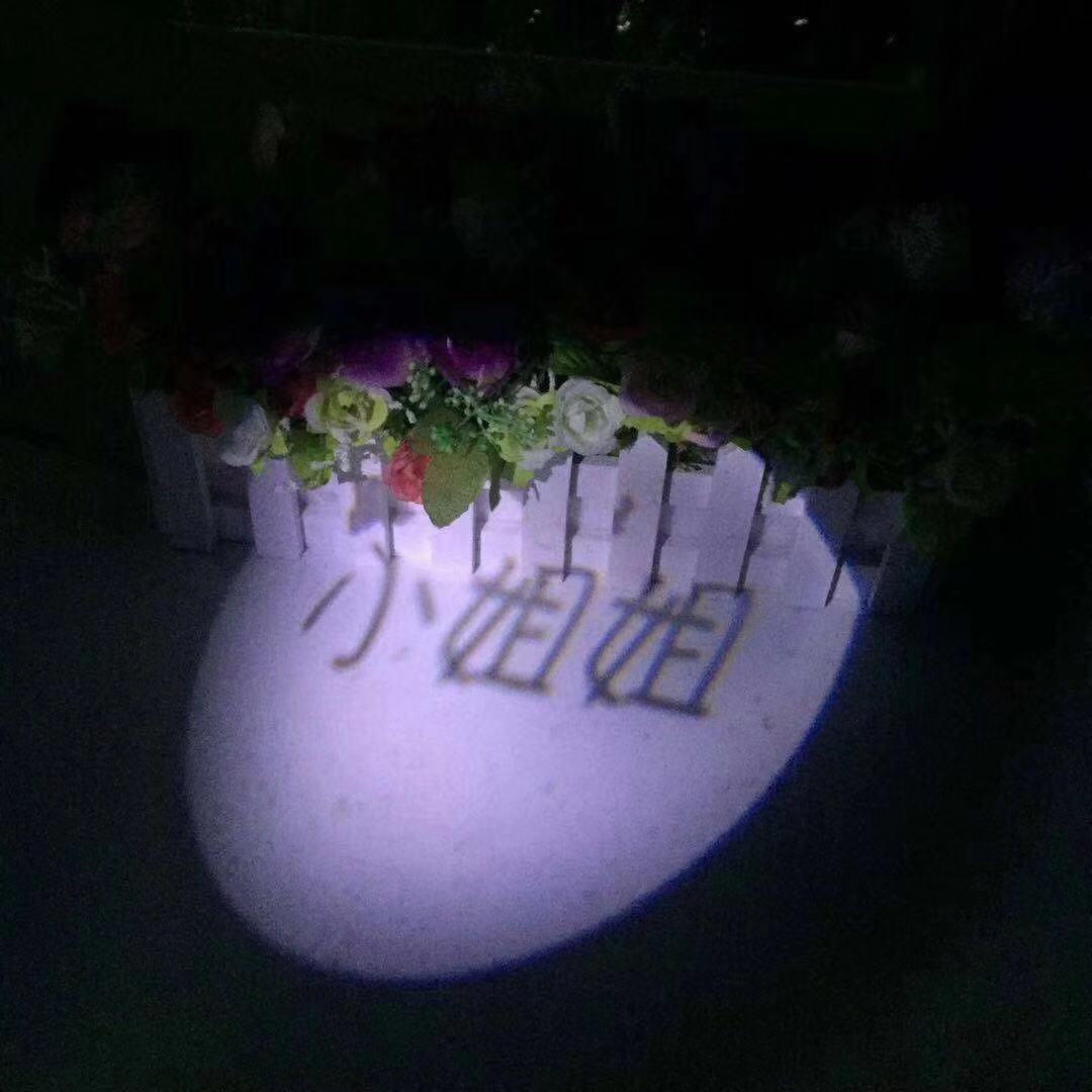 Laser light projection network catchphrase laser light projection little brother little sister laser pen Laser light projection network catchphrase laser light projection little brother little sister laser pen