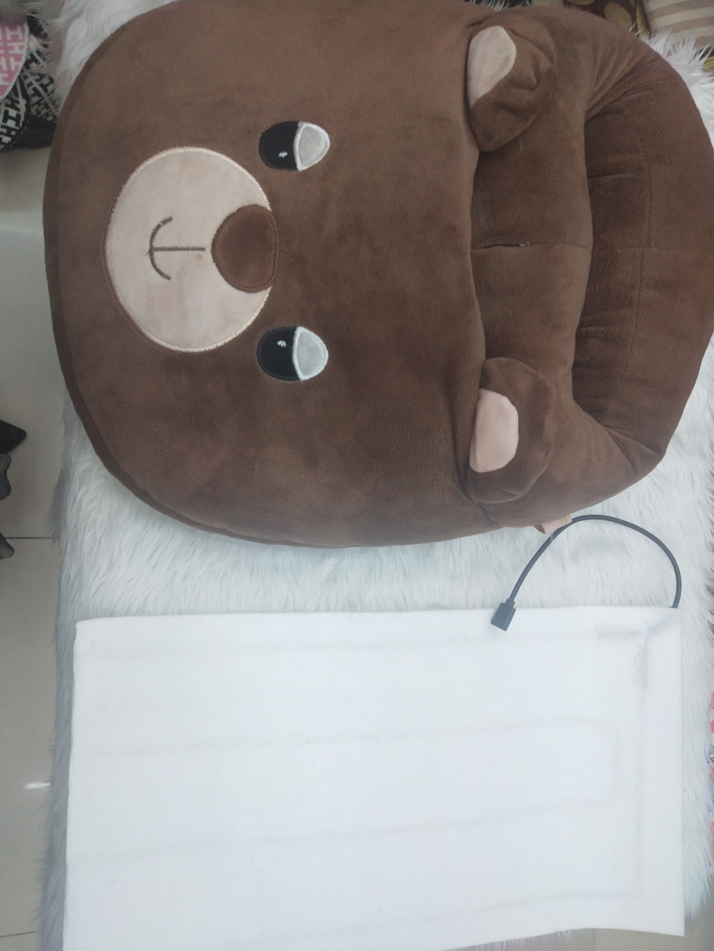 USB Socket plus Controller Temperature Control Cartoon Feet Warmer Warm Office White Collar Essential USB Socket plus Controller Temperature Control Cartoon Feet Warmer Warm Office White Collar Essential