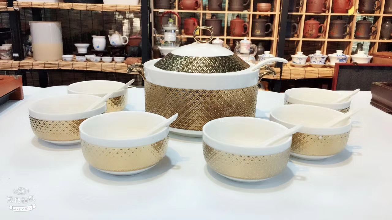 Jingdezhen ceramic soup pot set rice noodle pot heat pot stew pot king kong health pot Jingdezhen ceramic soup pot set rice noodle pot heat pot stew pot king kong health pot