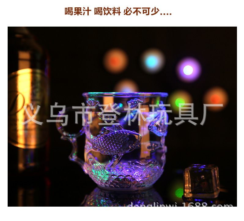 Sensing pineapple glass Christmas Champagne tower bar party supplies new strange luminous cup fish cup Sensing pineapple glass Christmas Champagne tower bar party supplies new strange luminous cup fish cup