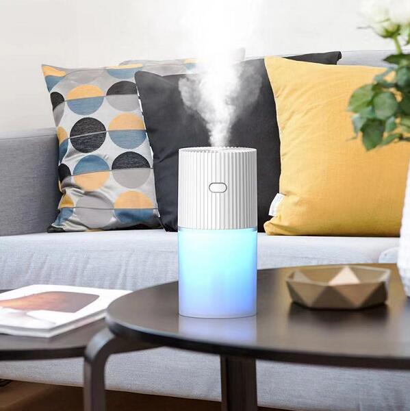 Luminous cup humidifier USB mini car humidifier office bedroom air conditioning room small hydrating humidifier