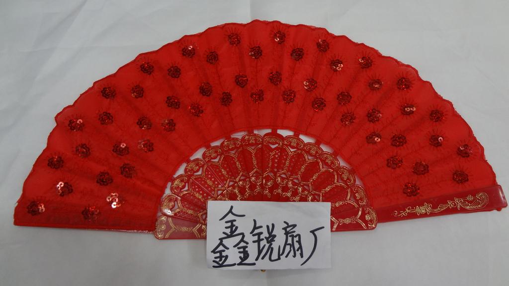 The factory sells directly. The wedding fan red sequins fan wedding gift fan