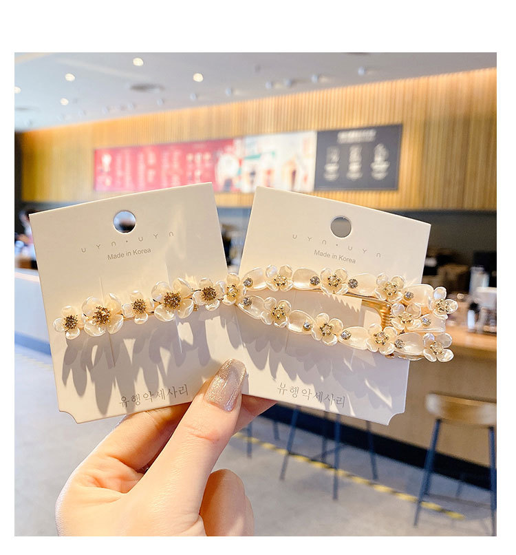 Side Spring Clip Hairpin Word Clip Internet Celebrity 2021new Flowers Folder Children's Headdress Pearl Hairpin Side Spring Clip Hairpin Word Clip Internet Celebrity 2021new Flowers Folder Children's Headdress Pearl Hairpin