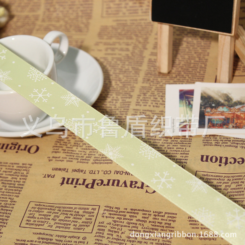 Yiwu dongxiang, ribbon manufacturers straight rib belt printing text polyester belt printing.