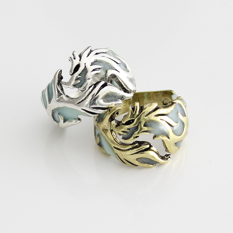 European and American Retro Men's Ring Luminous Dragon Ring Domineering Luminous Bracelet Halloween Ornaments European and American Retro Men's Ring Luminous Dragon Ring Domineering Luminous Bracelet Halloween Ornaments