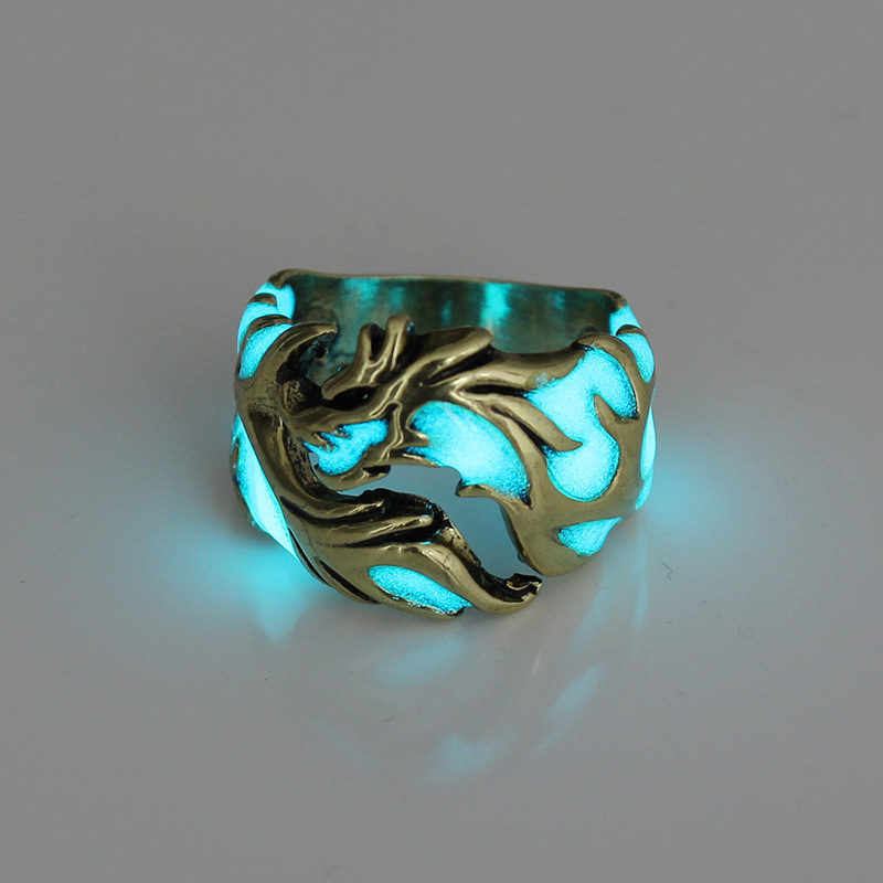 European and American Retro Men's Ring Luminous Dragon Ring Domineering Luminous Bracelet Halloween Ornaments European and American Retro Men's Ring Luminous Dragon Ring Domineering Luminous Bracelet Halloween Ornaments