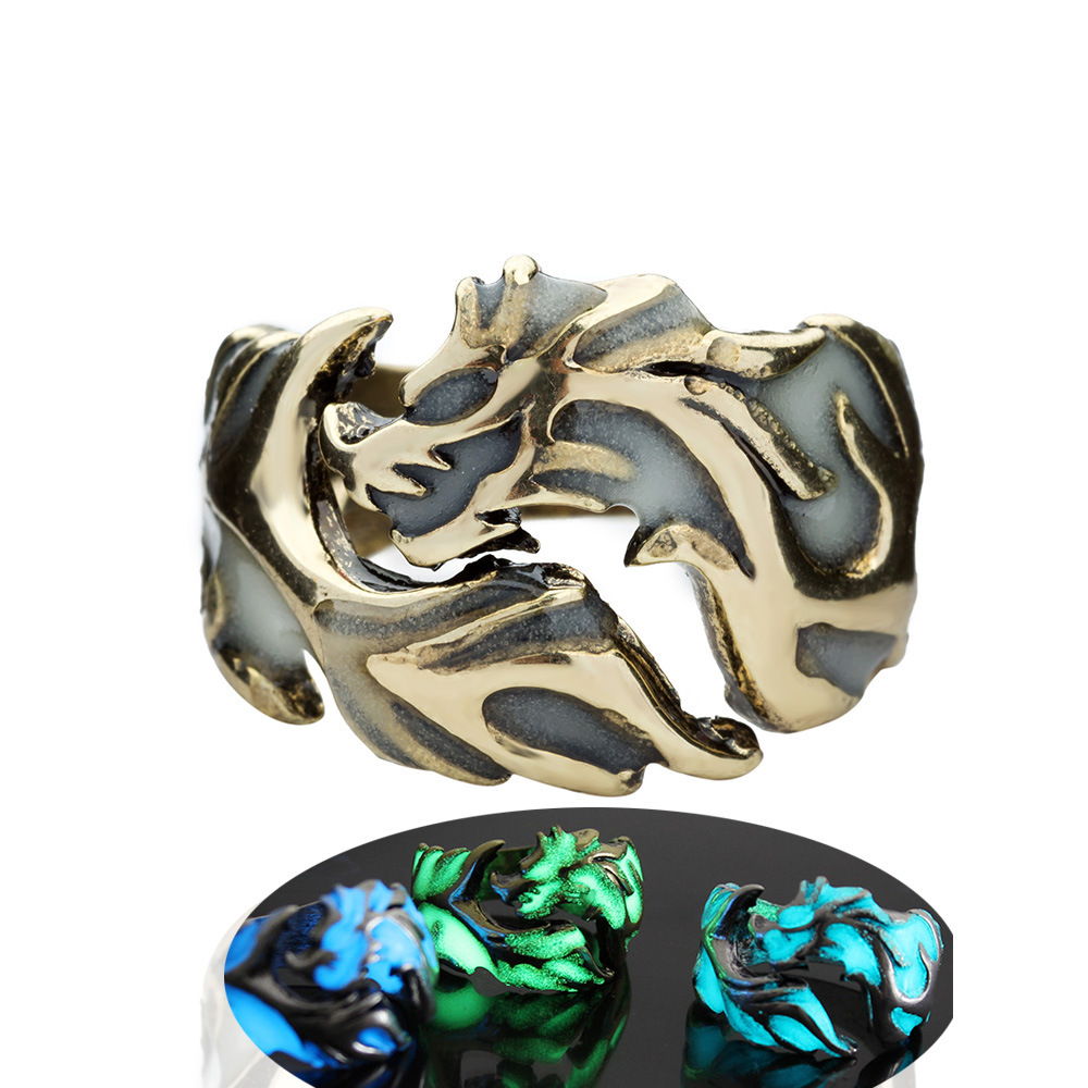 European and American Retro Men's Ring Luminous Dragon Ring Domineering Luminous Bracelet Halloween Ornaments European and American Retro Men's Ring Luminous Dragon Ring Domineering Luminous Bracelet Halloween Ornaments