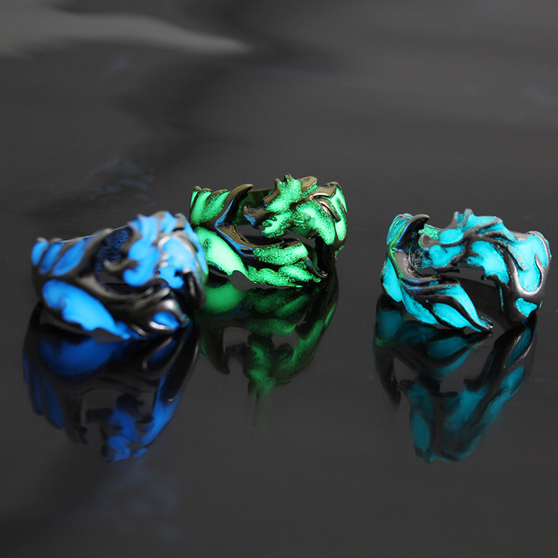 European and American Retro Men's Ring Luminous Dragon Ring Domineering Luminous Bracelet Halloween Ornaments European and American Retro Men's Ring Luminous Dragon Ring Domineering Luminous Bracelet Halloween Ornaments