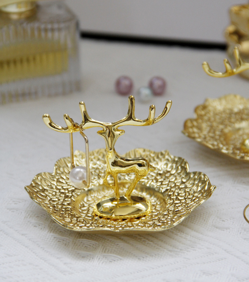 INS Nordic Style Golden Reindeer Jewelry Plate Metal Middle East Arabic Ring Metal Deer INS Nordic Style Golden Reindeer Jewelry Plate Metal Middle East Arabic Ring Metal Deer