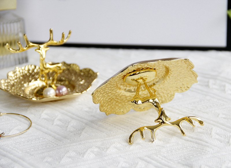 INS Nordic Style Golden Reindeer Jewelry Plate Metal Middle East Arabic Ring Metal Deer INS Nordic Style Golden Reindeer Jewelry Plate Metal Middle East Arabic Ring Metal Deer