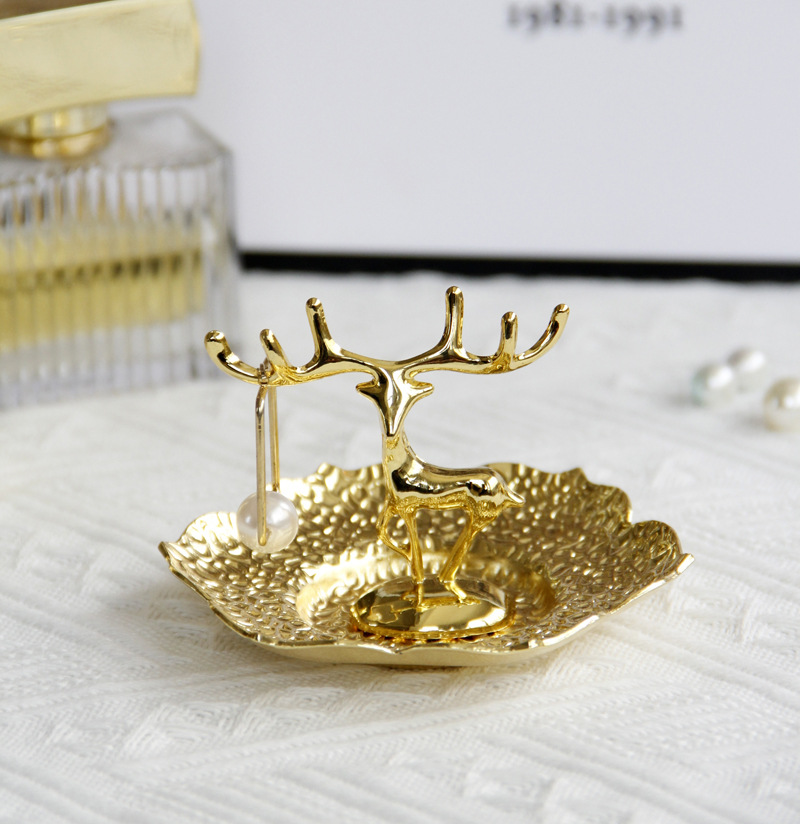 INS Nordic Style Golden Reindeer Jewelry Plate Metal Middle East Arabic Ring Metal Deer INS Nordic Style Golden Reindeer Jewelry Plate Metal Middle East Arabic Ring Metal Deer