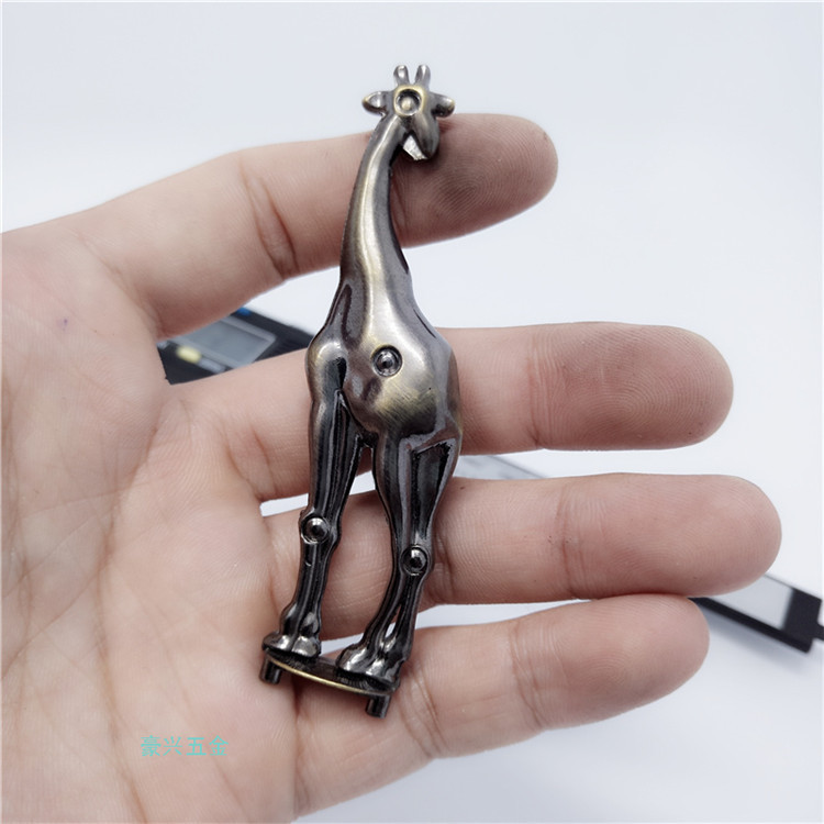 Three-Dimensional Animal Decoration Metal Casting Giraffe Red-Crowned Crane Metal Deer Three-Dimensional Animal Decoration Metal Casting Giraffe Red-Crowned Crane Metal Deer