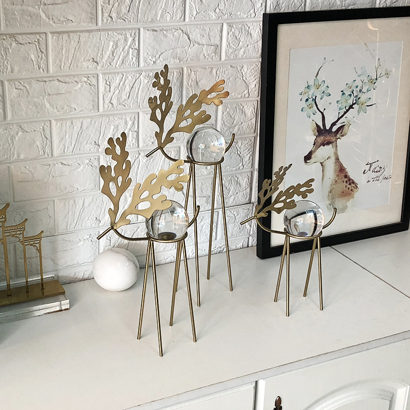 Metal Deer  Domestic Study Metal Sika Deer Crystal Ball Decoration Model Room Desktop Soft Outfit Crafts Furnishings