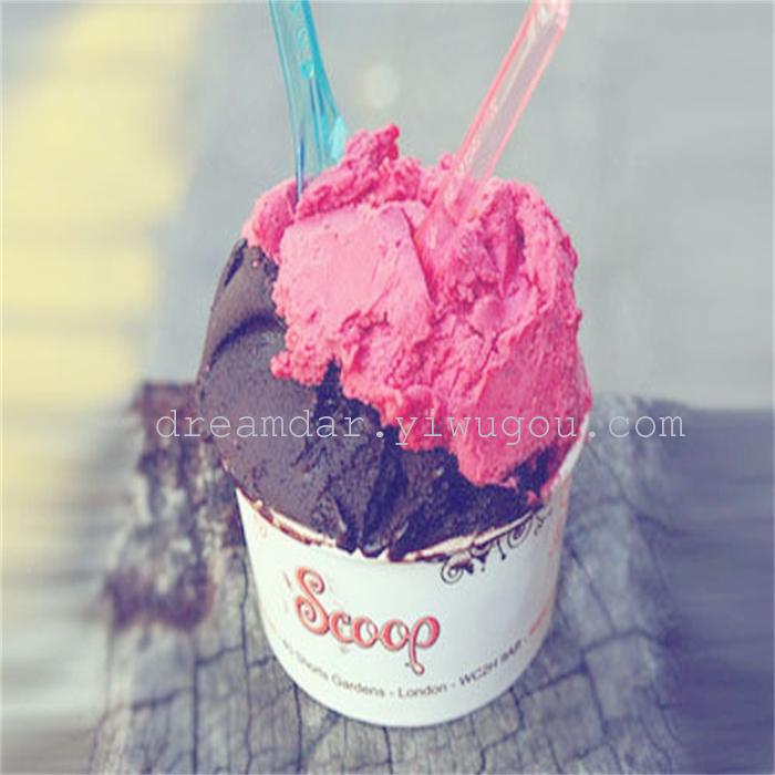 Ice cream machine 