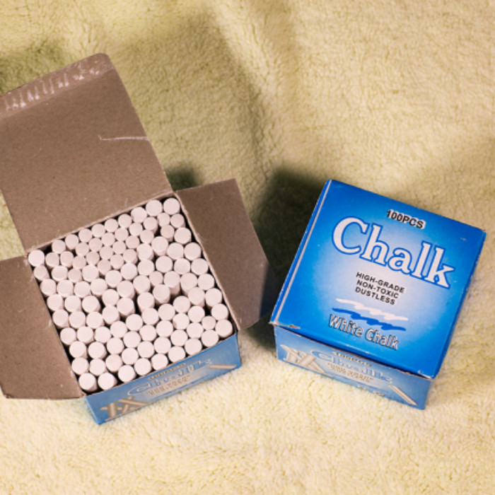Independent production of environmentally clean white chalk factory 100 pieces of chalk