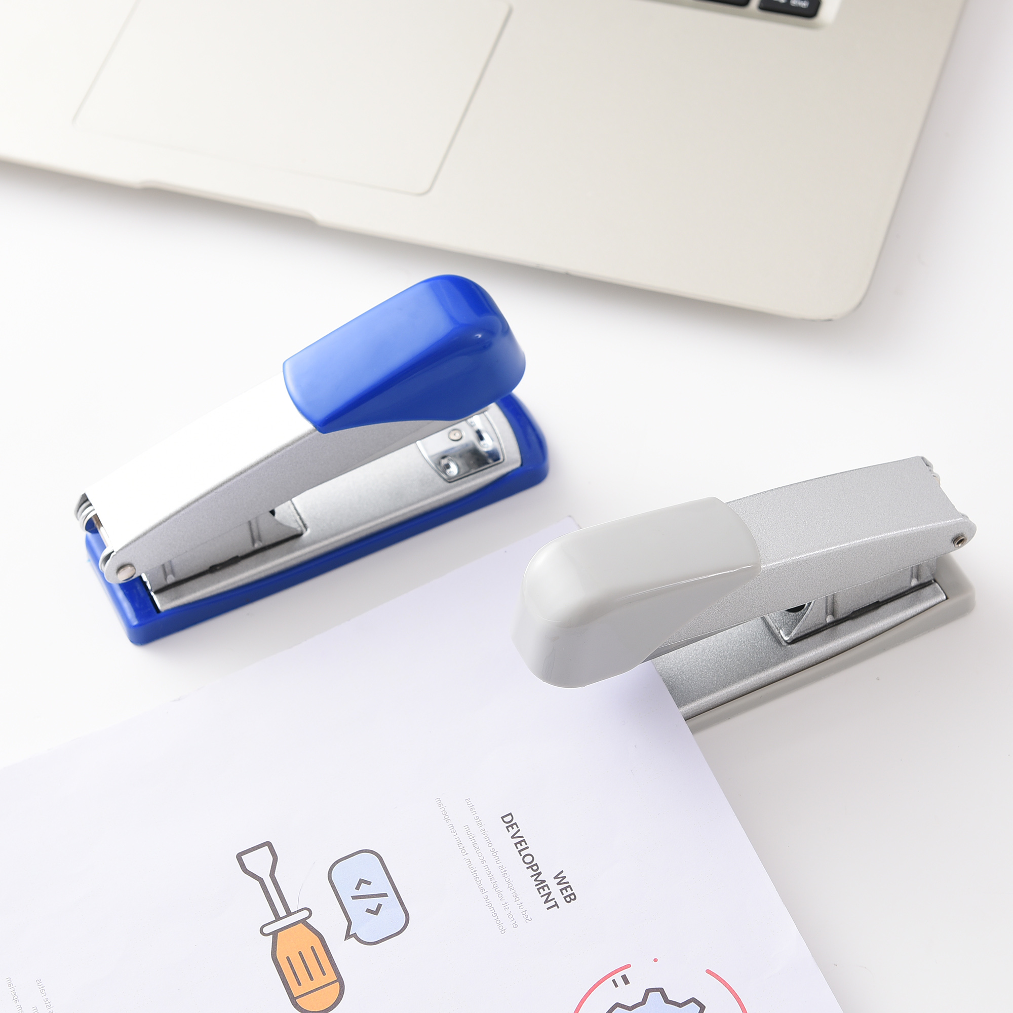 Manufacturers direct LOGO customized metal office stapler 24/6-26/6 staples