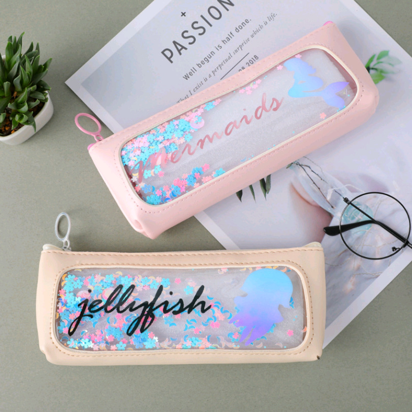 Such as wild shell pen bag mermaid pen bag PVC pu splicing pen bag cartoon pu splicing into oil quicksand pen bag