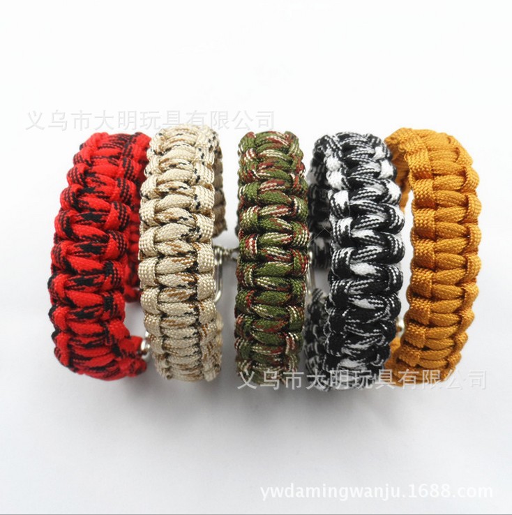 7-pin risers risers wild seven core emergency survival kit outdoor DIY braided parachute cord Bracelet Special 7-pin risers risers wild seven core emergency survival kit outdoor DIY braided parachute cord Bracelet Special