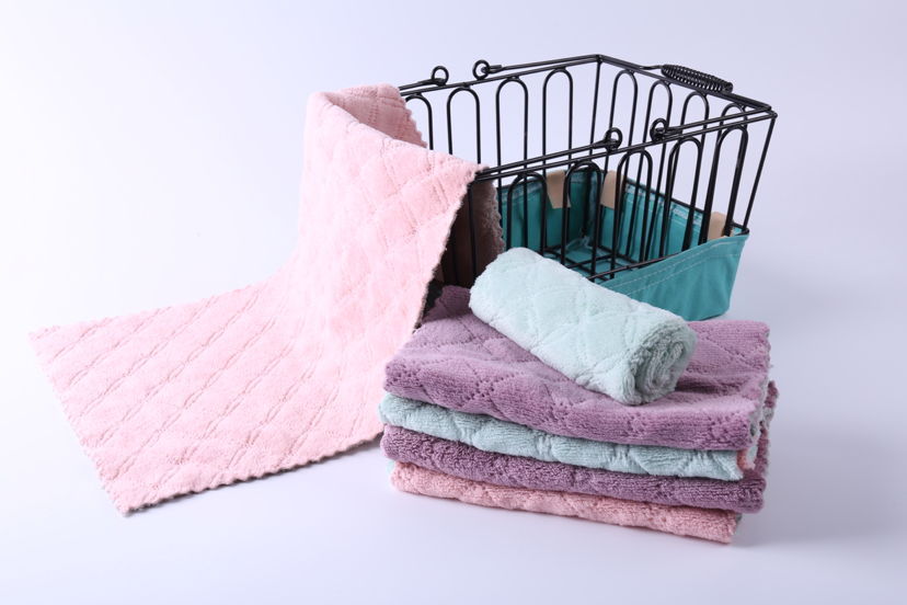 Fashion Embossed Absorbent Cloth Rag Oil-Free Lint-Free Domestic Cleaning Products