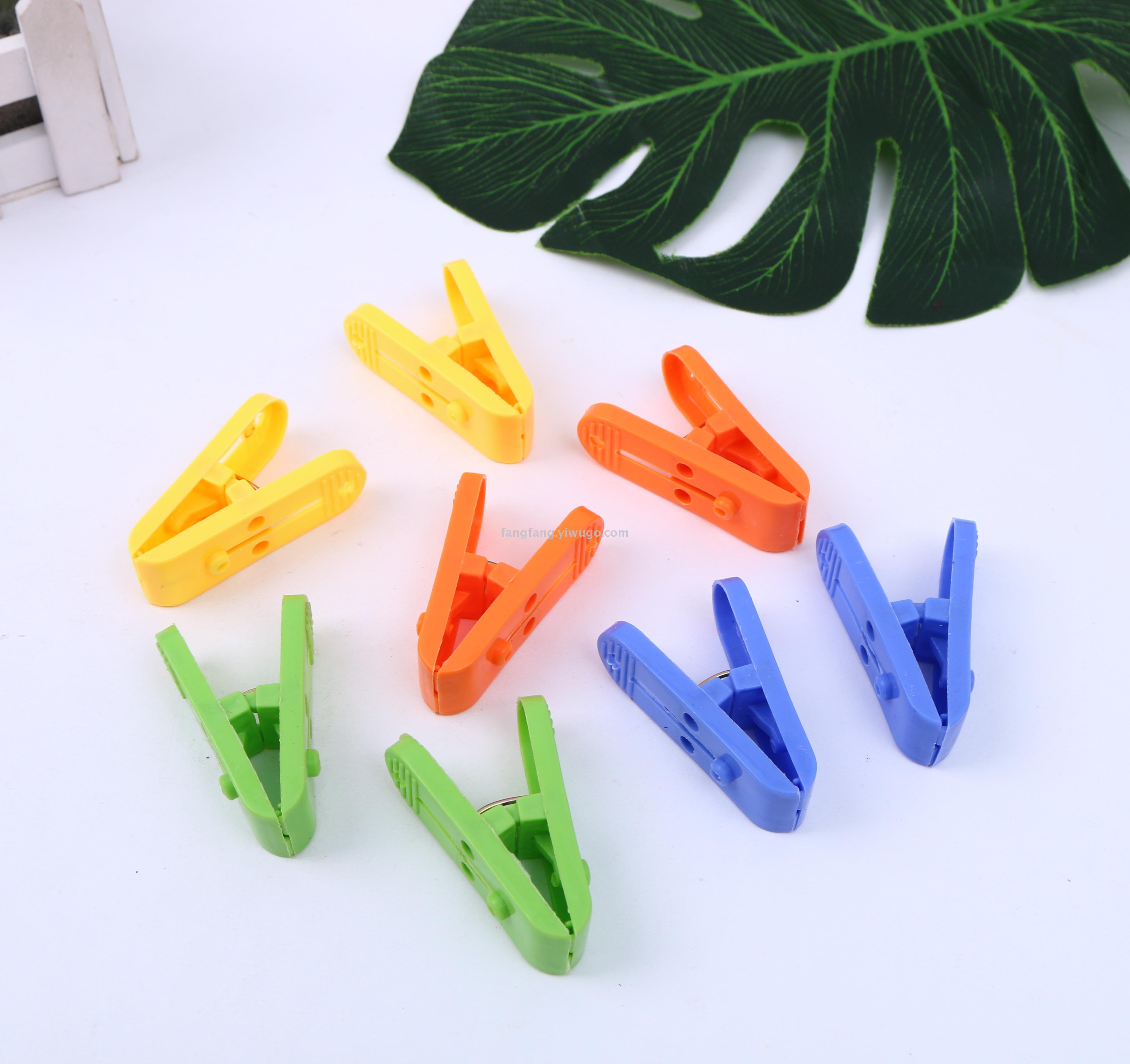 Clip cartoon plastic clip portable and durable windproof clip