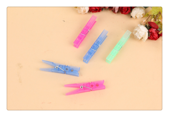 The early natural commodities fashion household Transparent plastic clip Spring clamp washing clamp The early natural commodities fashion household Transparent plastic clip Spring clamp washing clamp