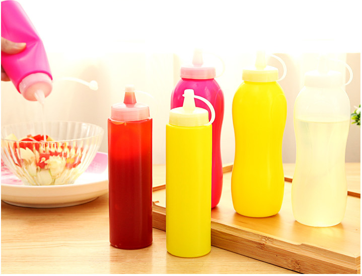The kitchen has a barbecue seasoning seasoning box cover and kitchen seasoning seasoning bottle