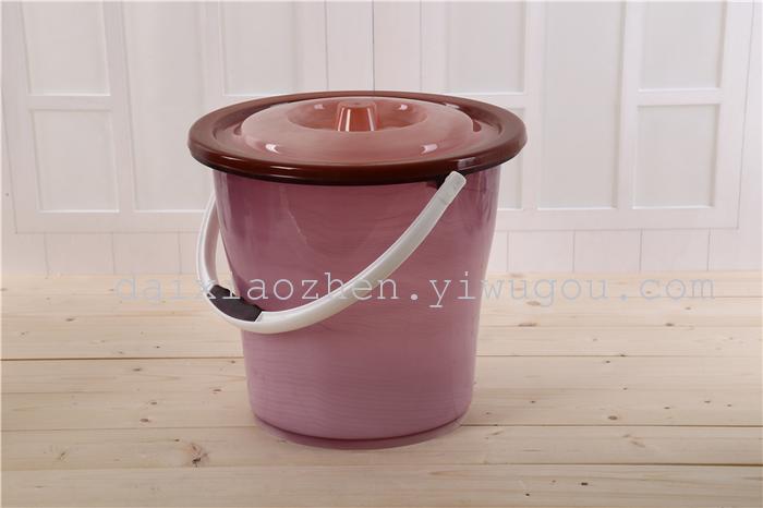 Plastic bucket high imitation jade bucket hand bucket with cover bucket. Plastic bucket high imitation jade bucket hand bucket with cover bucket.