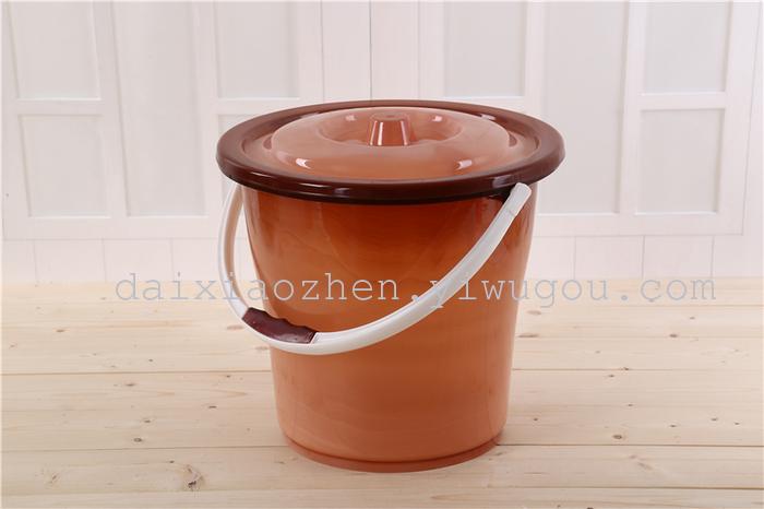 Plastic bucket high imitation jade bucket hand bucket with cover bucket. Plastic bucket high imitation jade bucket hand bucket with cover bucket.