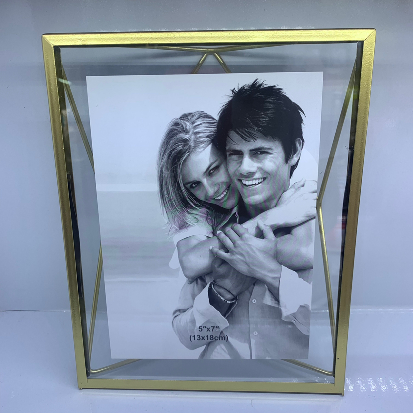 Gentle Times Nordic Geometric Glass Creative Decoration Photo Home Decorative Gift Crafts Metal Photo Frame Gentle Times Nordic Geometric Glass Creative Decoration Photo Home Decorative Gift Crafts Metal Photo Frame