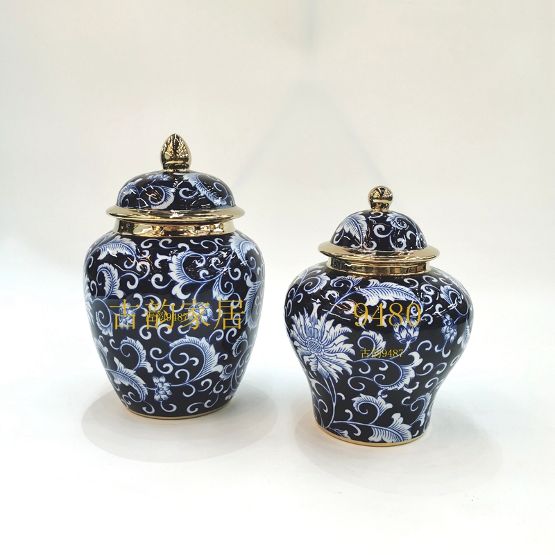 Factory Hot Selling Ceramic Crafts Creative Blue and White Porcelain Craft Ceramic Ornaments Vase