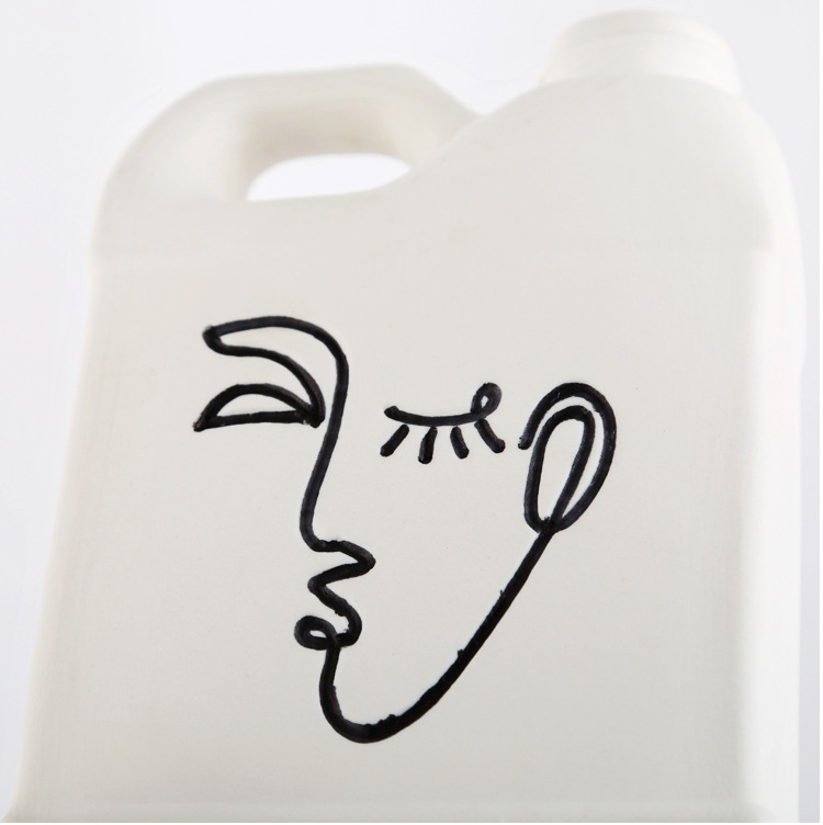 Creative European-Style White Ceramic Vase Decoration Home Ornament TV Cabinet Decoration Porcelain craft Creative European-Style White Ceramic Vase Decoration Home Ornament TV Cabinet Decoration Porcelain craft