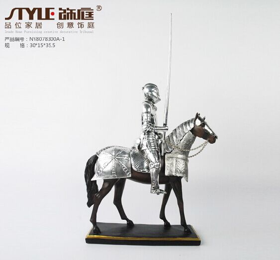 Industrial complex European retro style Roman soldier armor Samurai General home decor crafts display items Industrial complex European retro style Roman soldier armor Samurai General home decor crafts display items