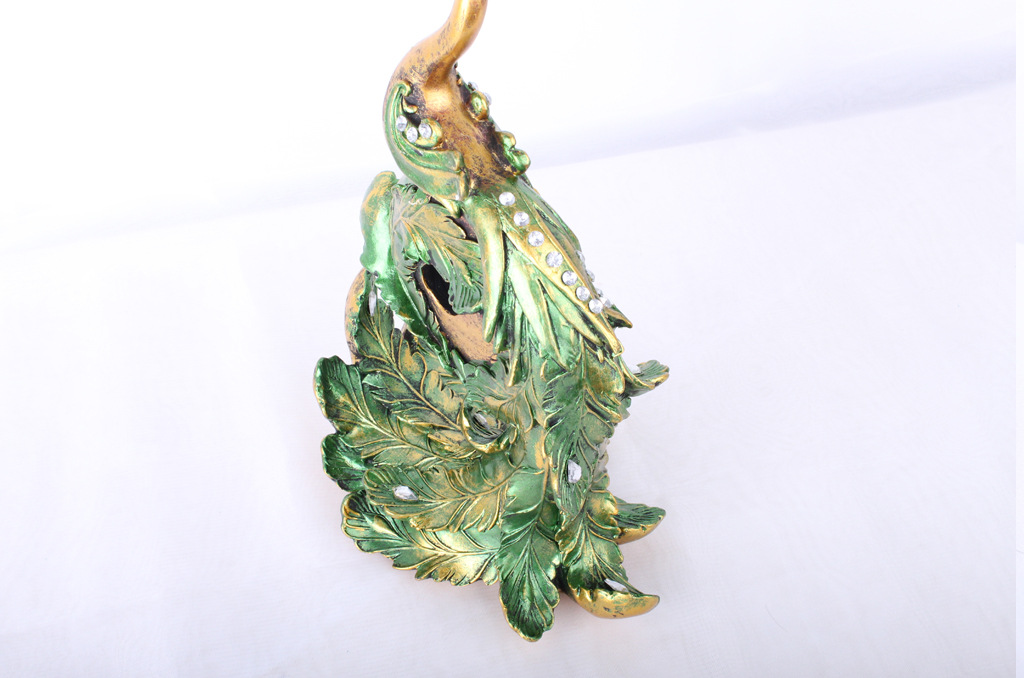 "Wholesale Custom" Resin Crafts European Style Peacock Clock Creative Gifts Home Ornament "Wholesale Custom" Resin Crafts European Style Peacock Clock Creative Gifts Home Ornament