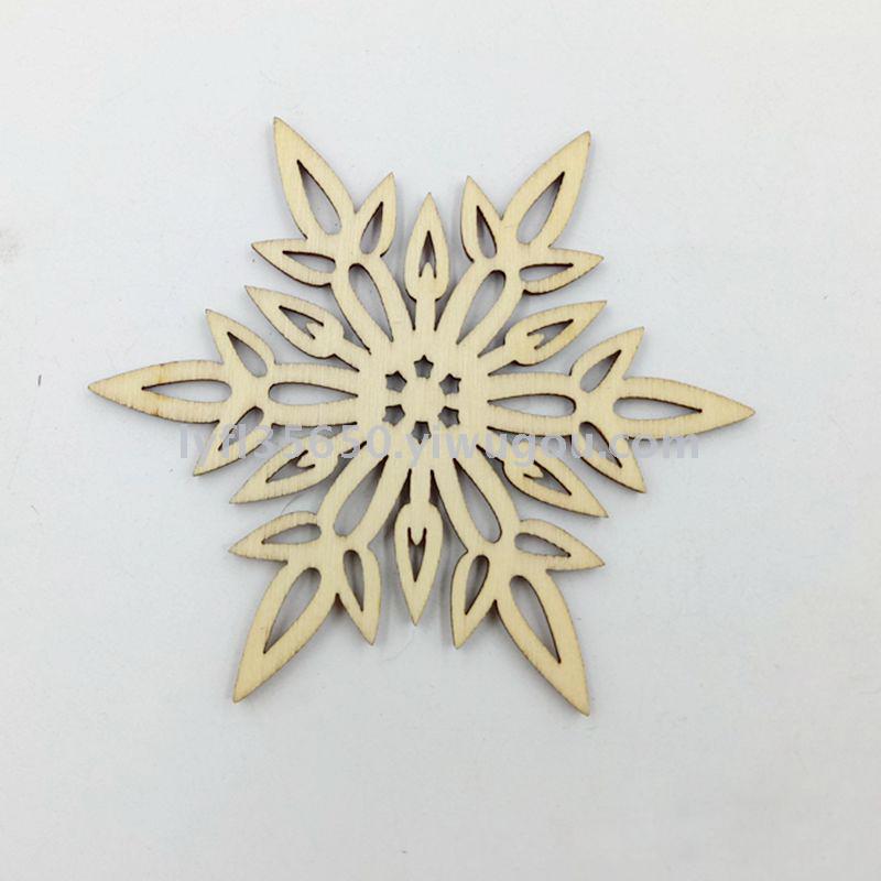 Wood crafts laser hollowed-out wood carving Christmas snowflake Christmas decoration materials.