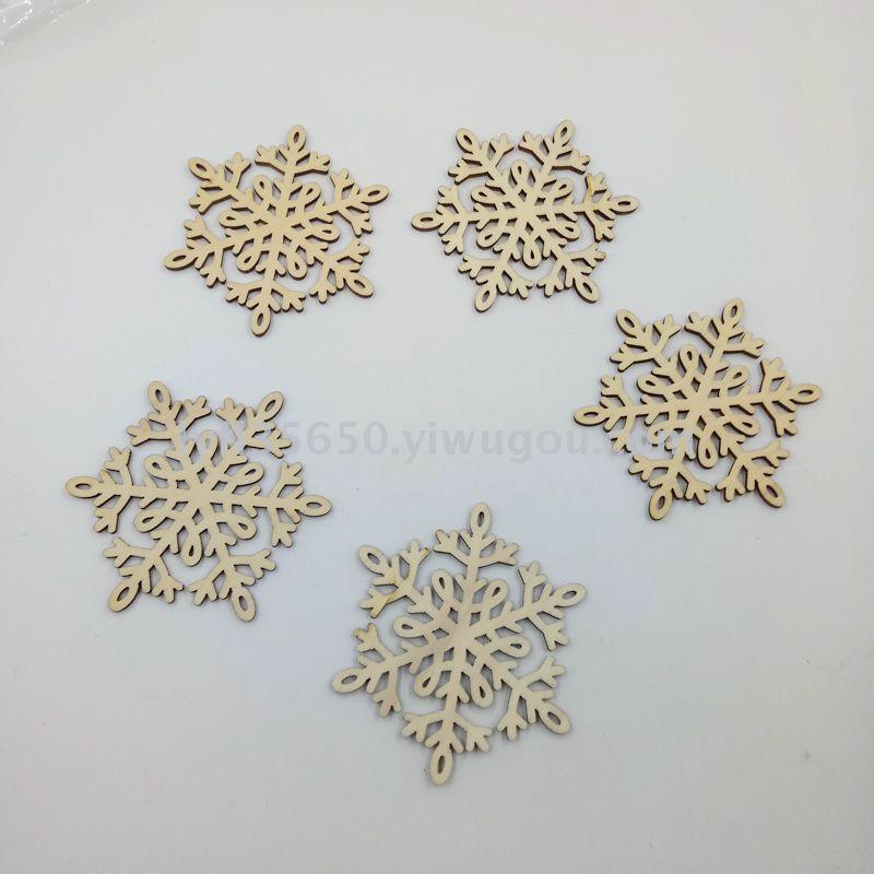 Wood crafts laser hollowed-out wood carving Christmas snowflake Christmas decoration materials.